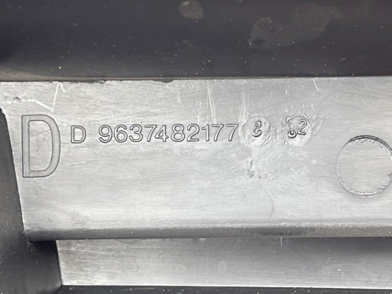 Кронштейн полки багажника, 490 рублей, Тверь