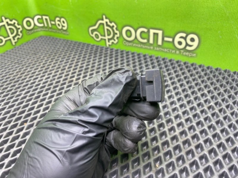 Кнопка открывания багажника, 890 рублей, Тверь