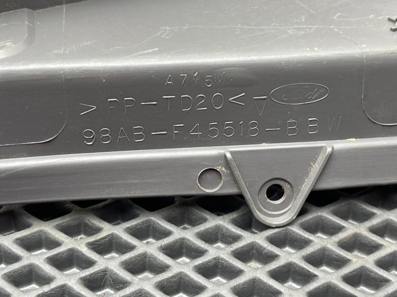 Накладка багажника, 390 рублей, Тверь