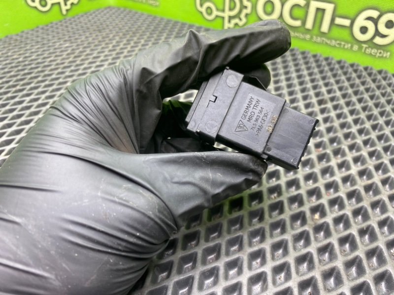 Кнопка обогрева сидений, 590 рублей, Тверь