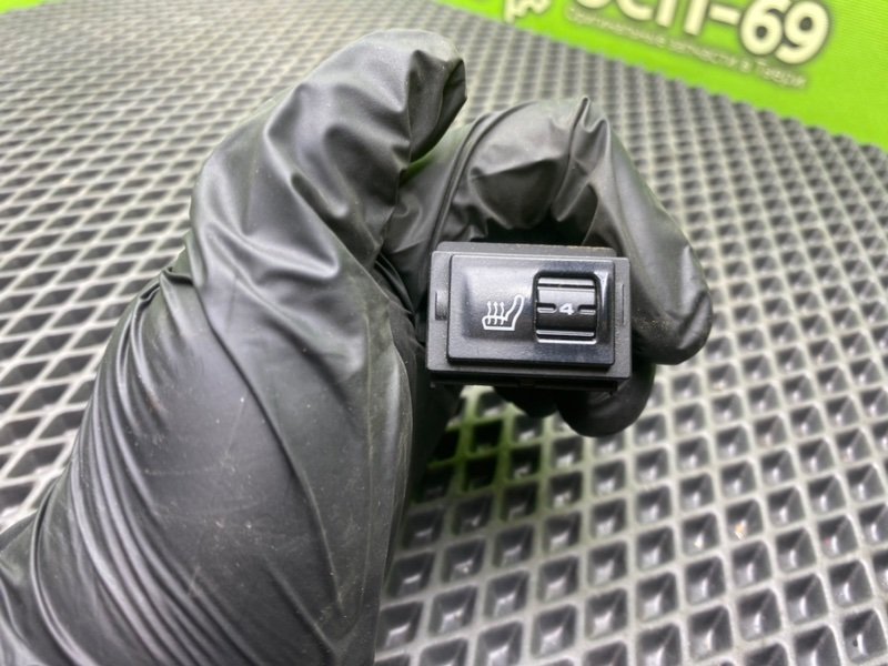 Кнопка обогрева сидений, 590 рублей, Тверь