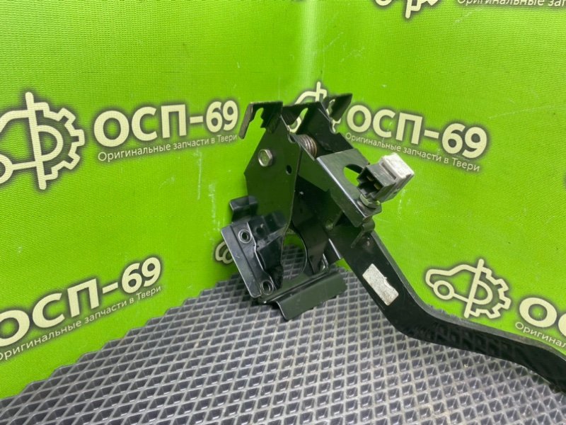 Педаль тормоза, 990 рублей, Тверь