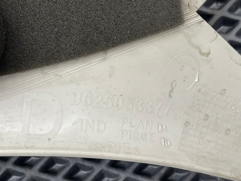 Накладка стойки, 490 рублей, Тверь