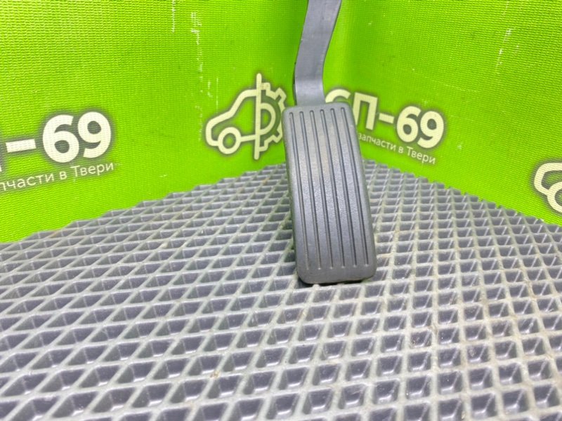 Педаль газа, 790 рублей, Тверь