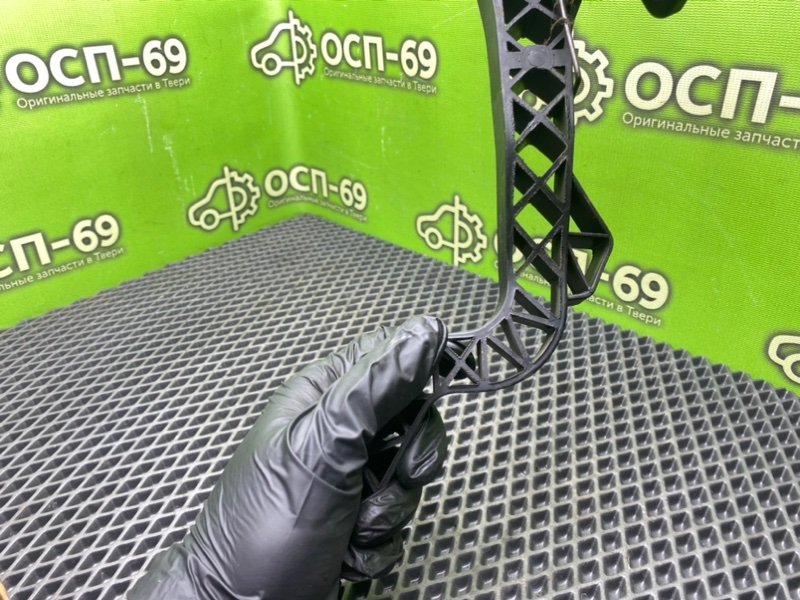 Педаль газа, 790 рублей, Тверь