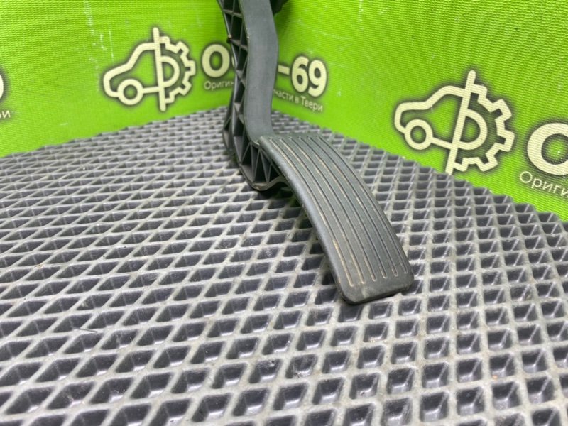 Педаль газа, 790 рублей, Тверь