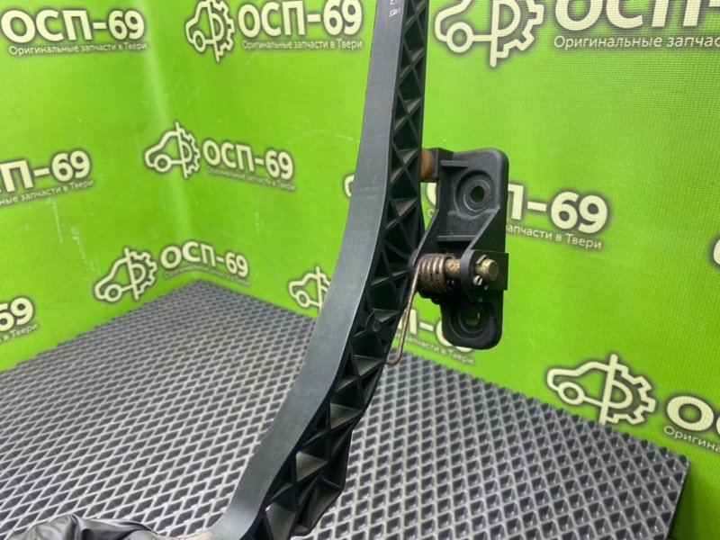 Педаль газа, 790 рублей, Тверь