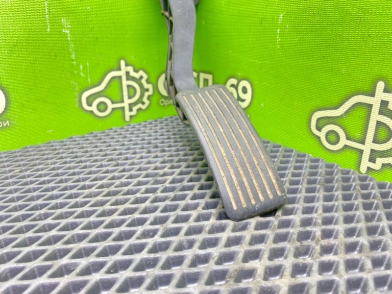 Педаль газа, 790 рублей, Тверь