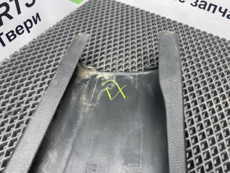 Накладка стойки, 490 рублей, Тверь