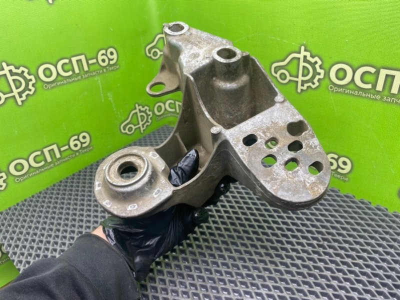 Кронштейн двигателя, 1990 рублей, Тверь