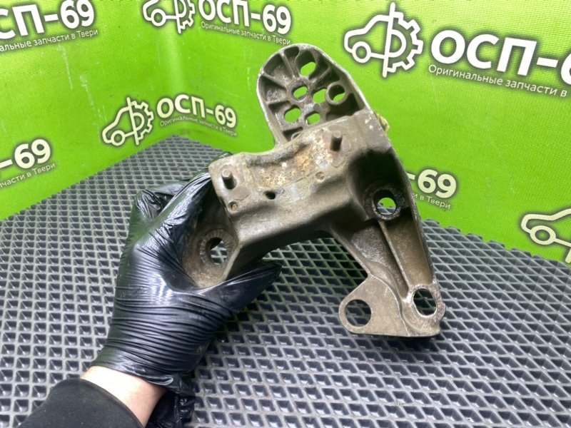 Кронштейн двигателя, 1990 рублей, Тверь