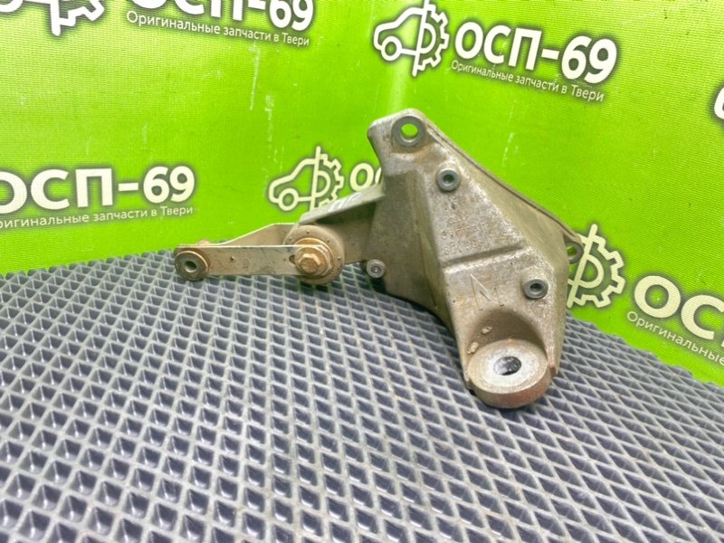 Кронштейн МКПП, 1990 рублей, Тверь