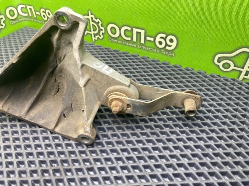 Кронштейн МКПП, 1990 рублей, Тверь