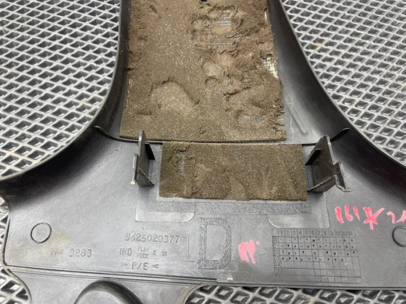 Накладка стойки, 490 рублей, Тверь