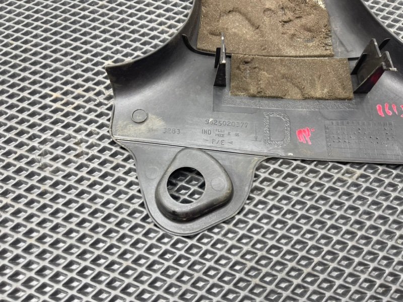 Накладка стойки, 490 рублей, Тверь