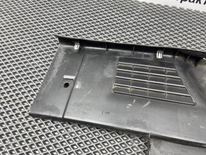 Накладка замка багажника, 590 рублей, Тверь