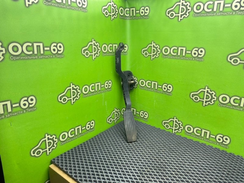 Педаль газа, 790 рублей, Тверь