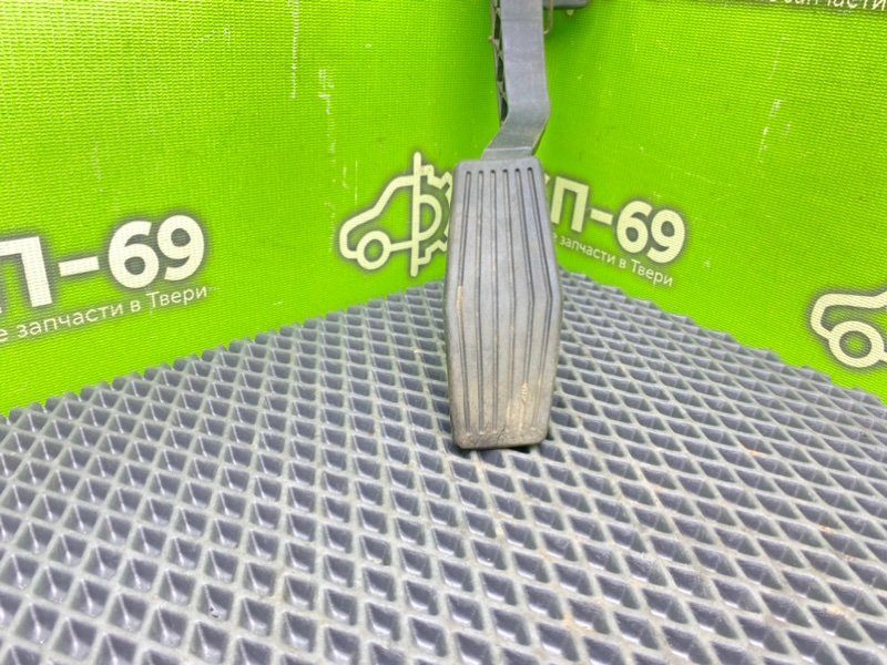 Педаль газа, 790 рублей, Тверь