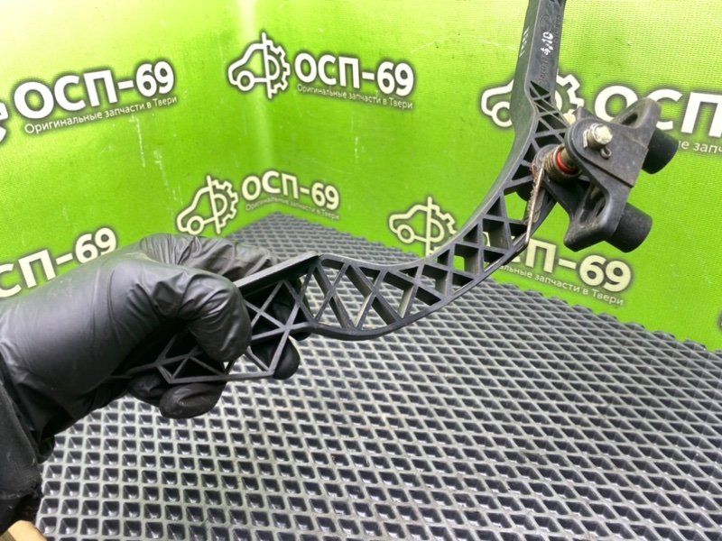 Педаль газа, 790 рублей, Тверь