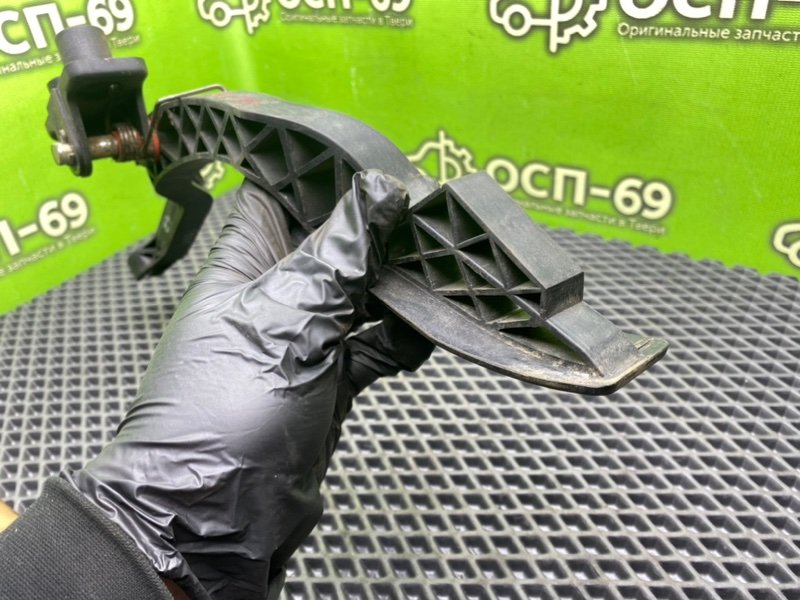 Педаль газа, 790 рублей, Тверь