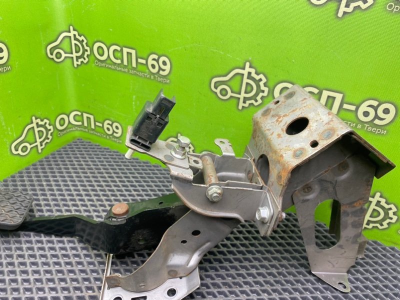 Педаль тормоза, 890 рублей, Тверь