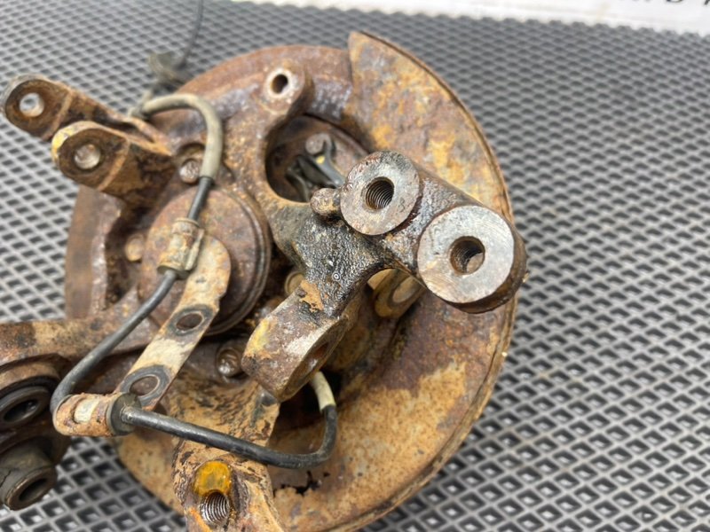 Поворотный кулак, 1990 рублей, Тверь