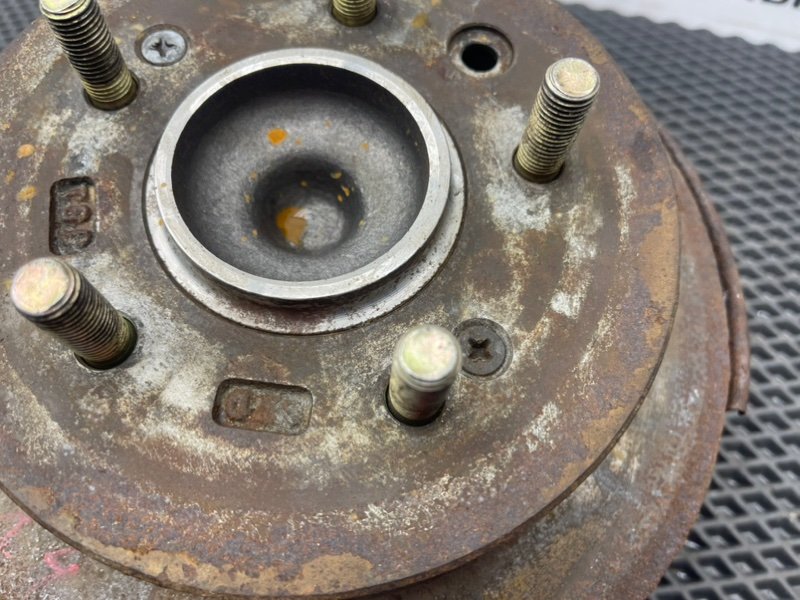 Поворотный кулак, 1990 рублей, Тверь