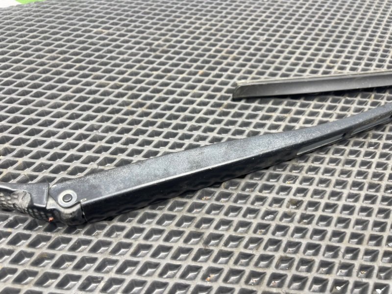 Дворник лобового стекла, 990 рублей, Тверь