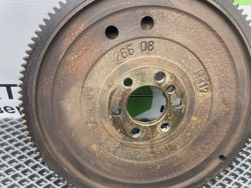 Маховик, 990 рублей, Тверь