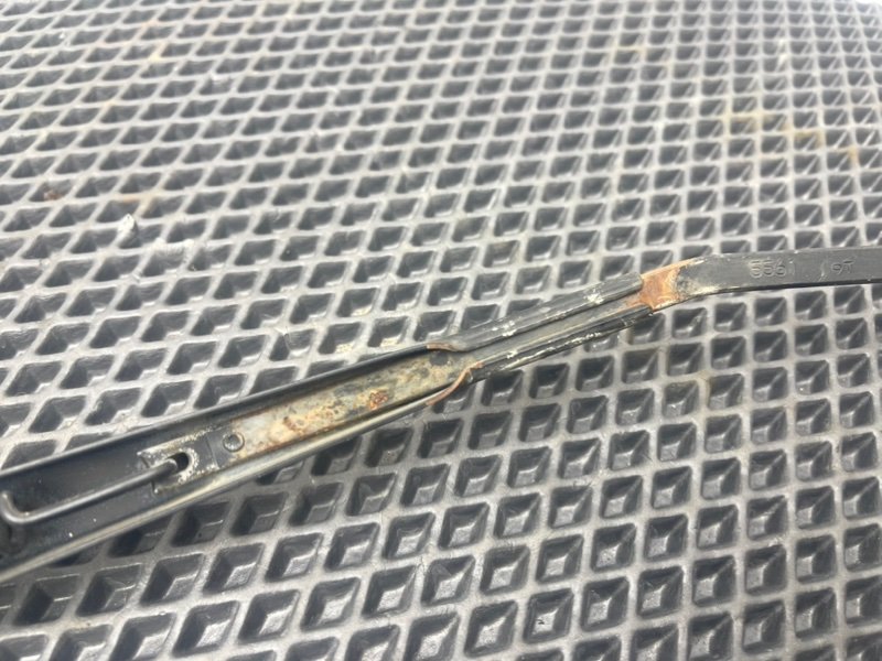 Дворник лобового стекла, 690 рублей, Тверь