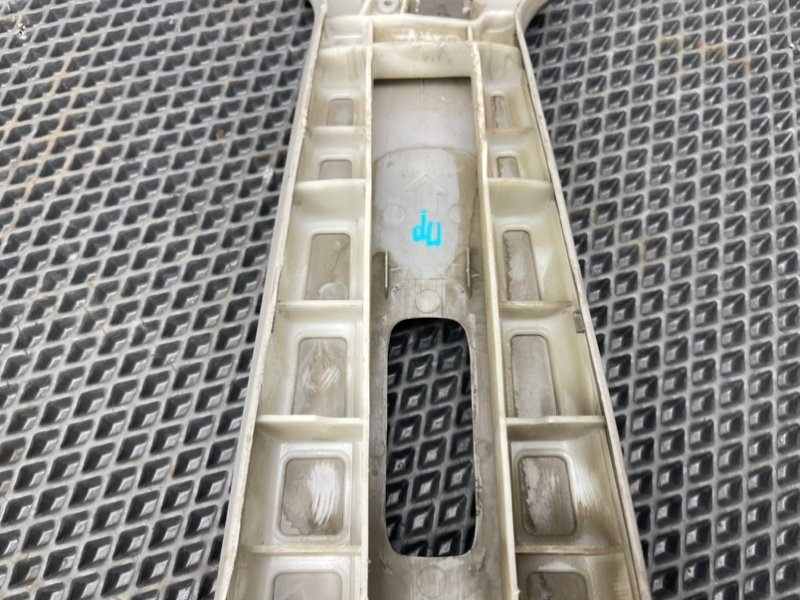 Накладка стойки, 490 рублей, Тверь