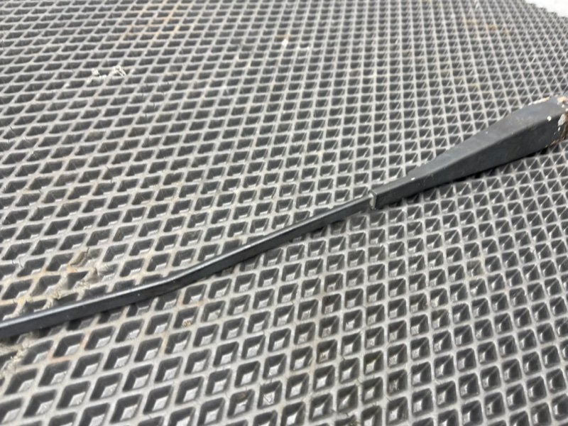 Дворник лобового стекла, 590 рублей, Тверь