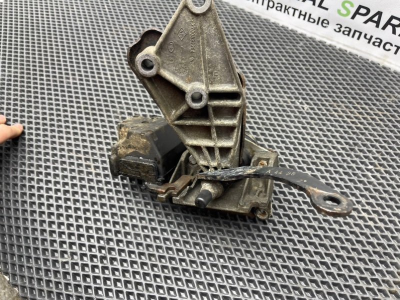 Кронштейн МКПП, 1990 рублей, Тверь