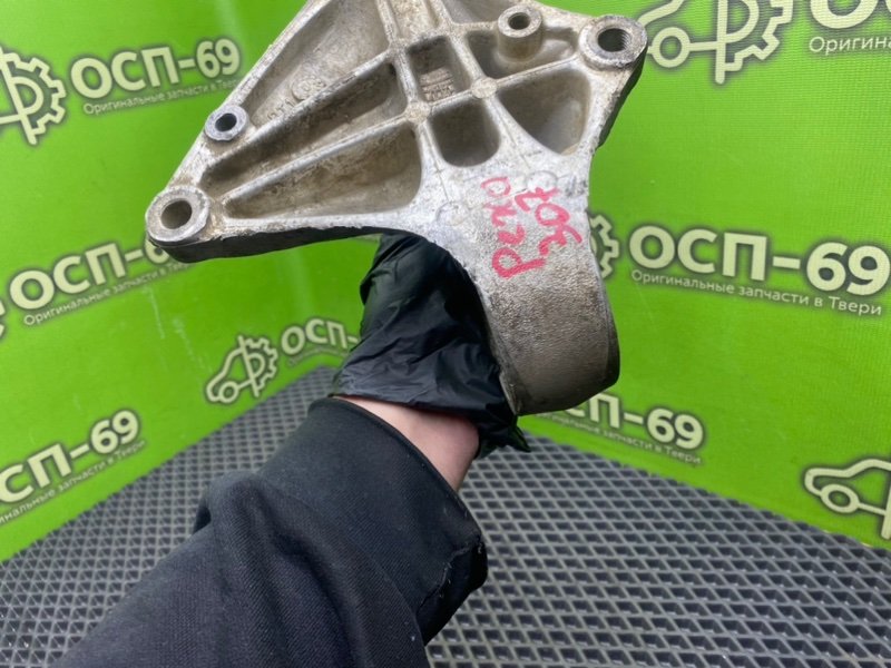 Кронштейн, 990 рублей, Тверь