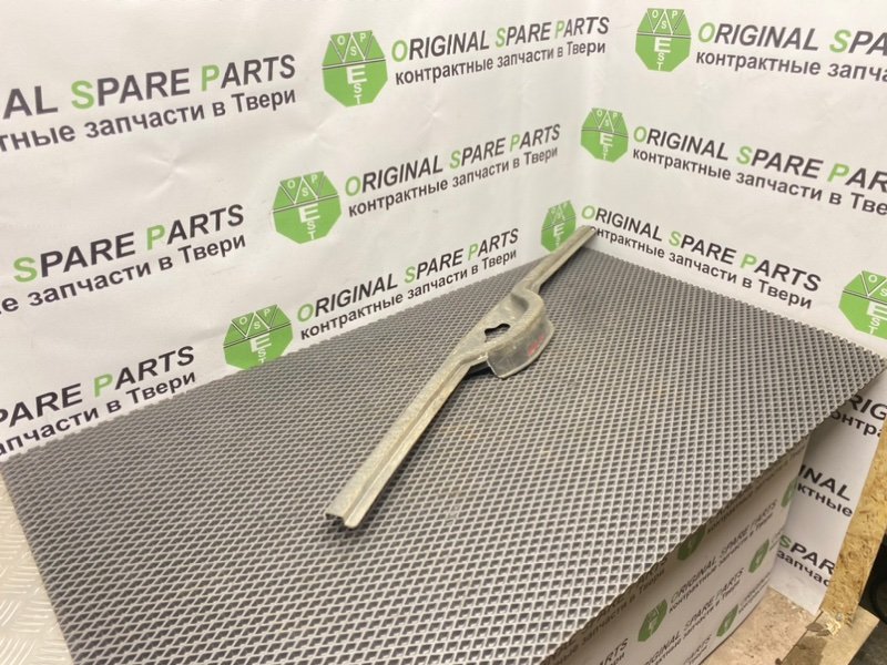 Накладка замка багажника, 1290 рублей, Тверь