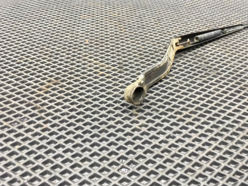 Дворник лобового стекла, 690 рублей, Тверь