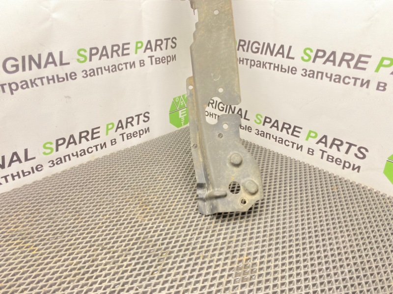 Накладка замка капота, 1990 рублей, Тверь