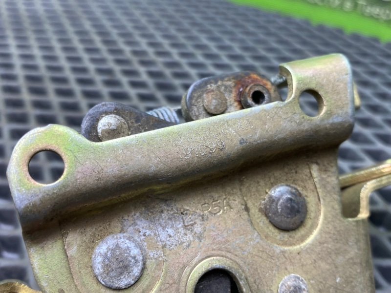 Замок спинки сиденья, 1290 рублей, Тверь