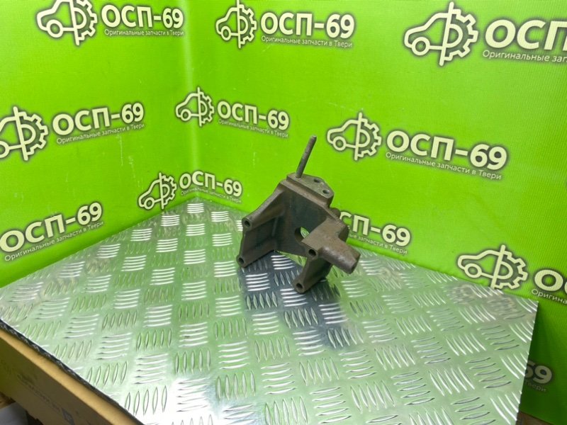 Кронштейн двигателя, 890 рублей, Тверь