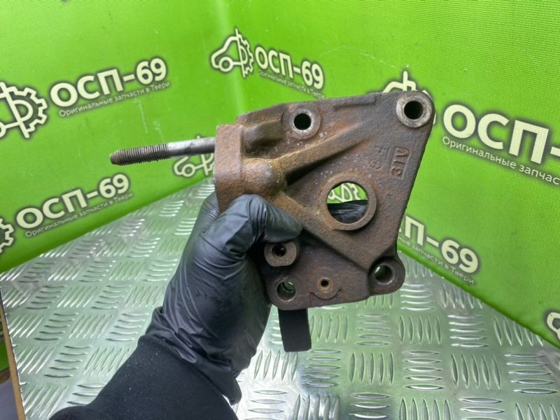 Кронштейн двигателя, 890 рублей, Тверь