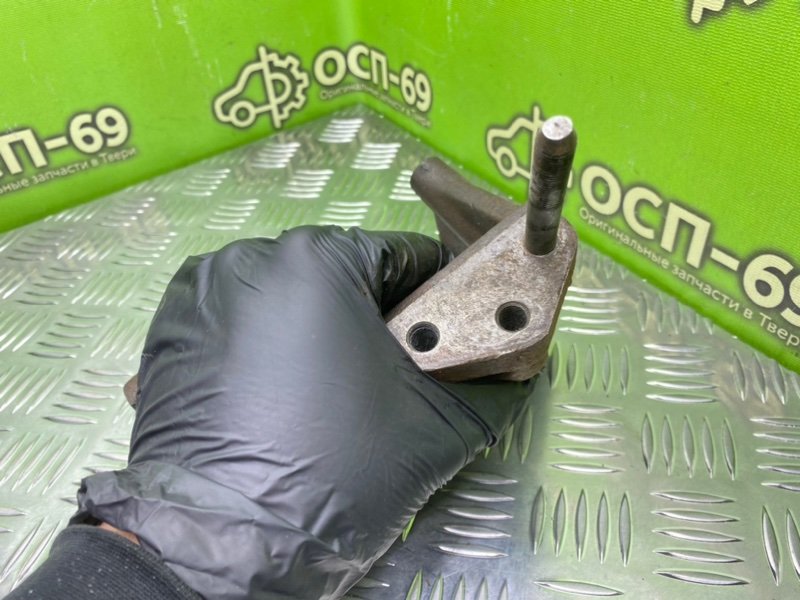 Кронштейн двигателя, 890 рублей, Тверь