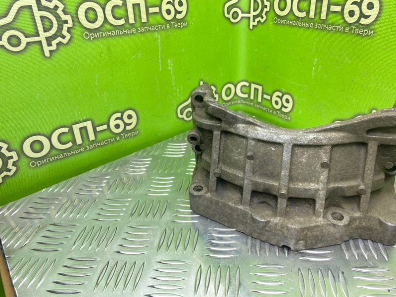 Кронштейн двигателя, 890 рублей, Тверь