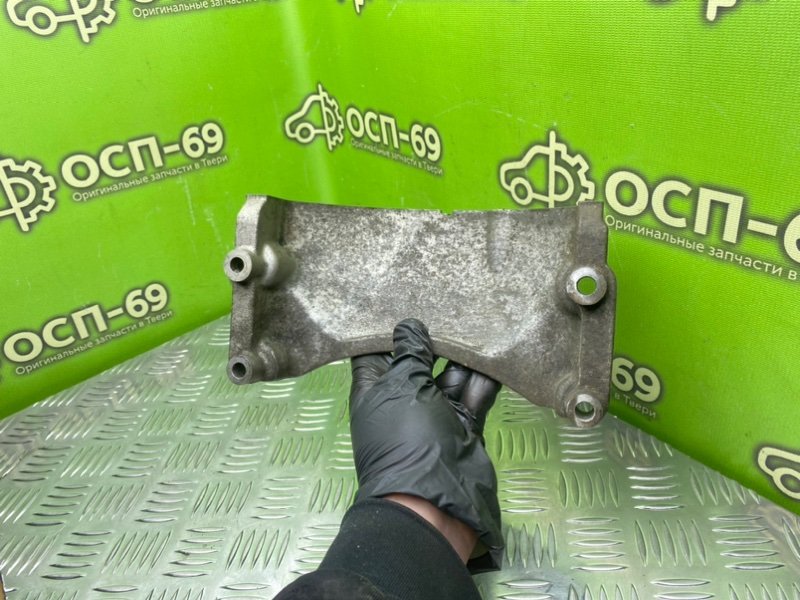 Кронштейн двигателя, 890 рублей, Тверь