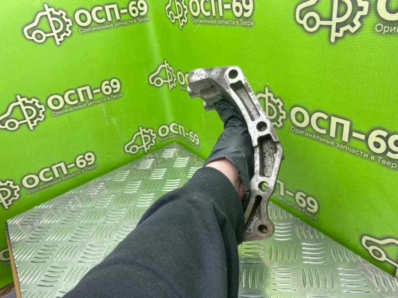 Кронштейн двигателя, 890 рублей, Тверь