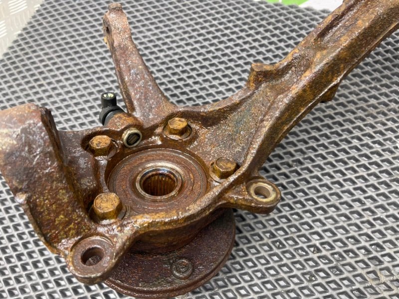 Поворотный кулак, 1990 рублей, Тверь