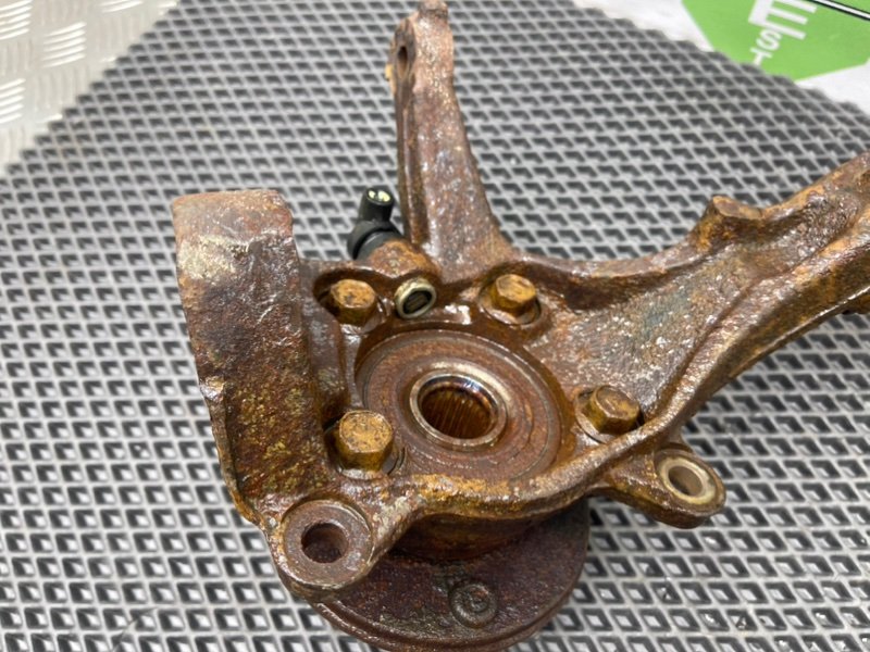 Поворотный кулак, 1990 рублей, Тверь