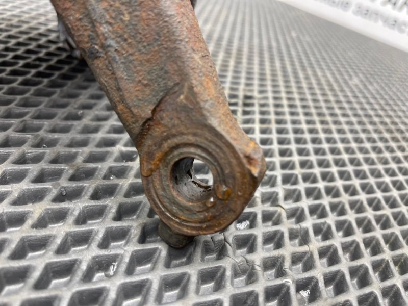 Поворотный кулак, 1990 рублей, Тверь