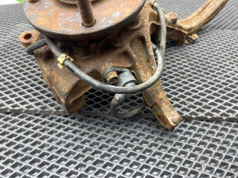 Поворотный кулак, 1990 рублей, Тверь