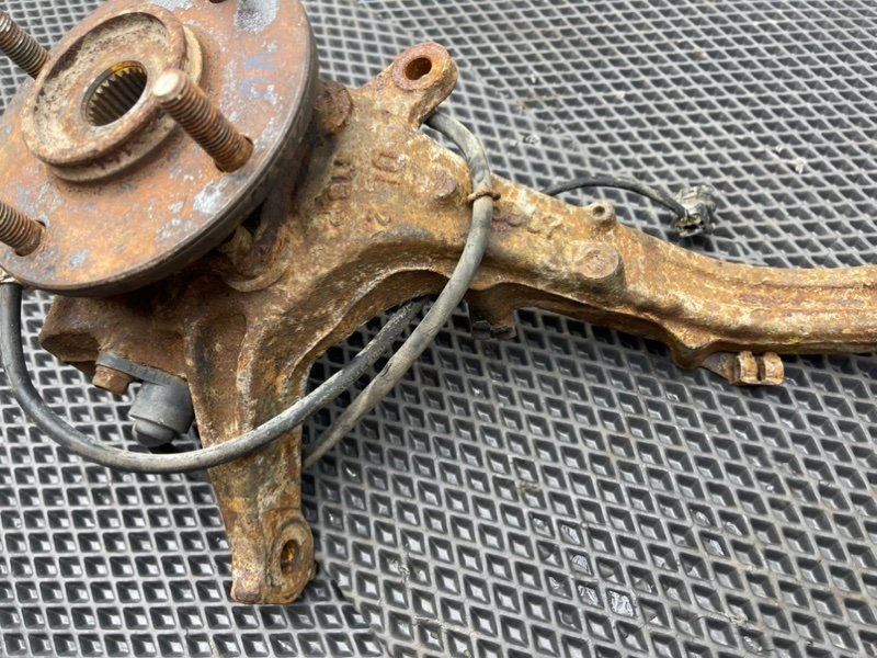 Поворотный кулак, 1990 рублей, Тверь