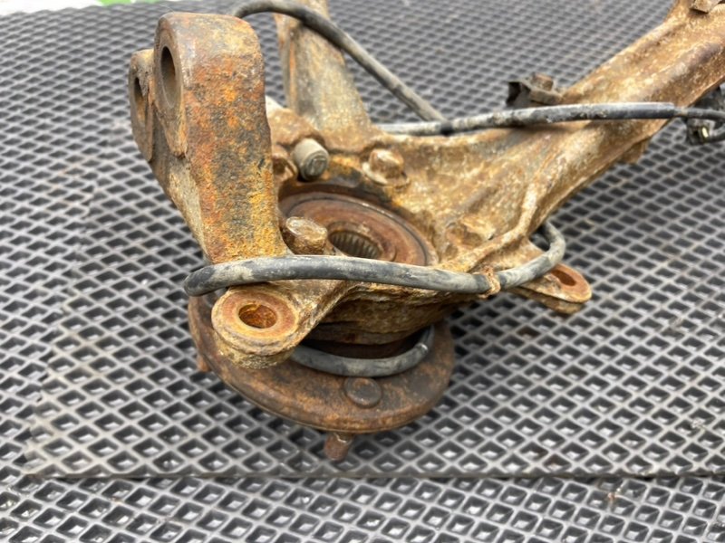 Поворотный кулак, 1990 рублей, Тверь